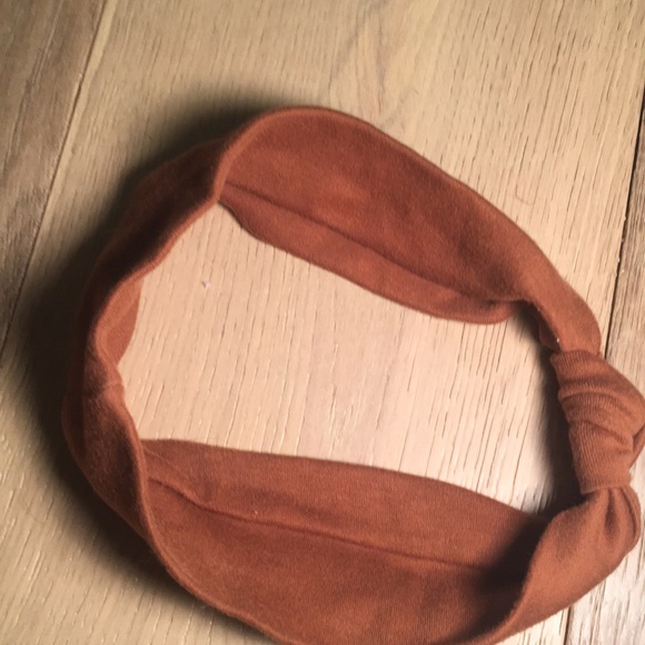 Headband - Picture 3 of 4